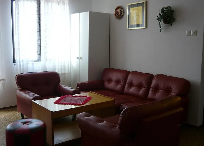 Judit A Balatonnál Nyaraló